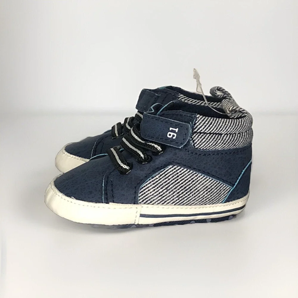 Unbranded‎ Sea Blue Sneakers Size 19 Baby Boy